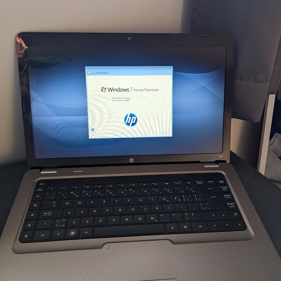 HP Laptop - Picture 2 of 4